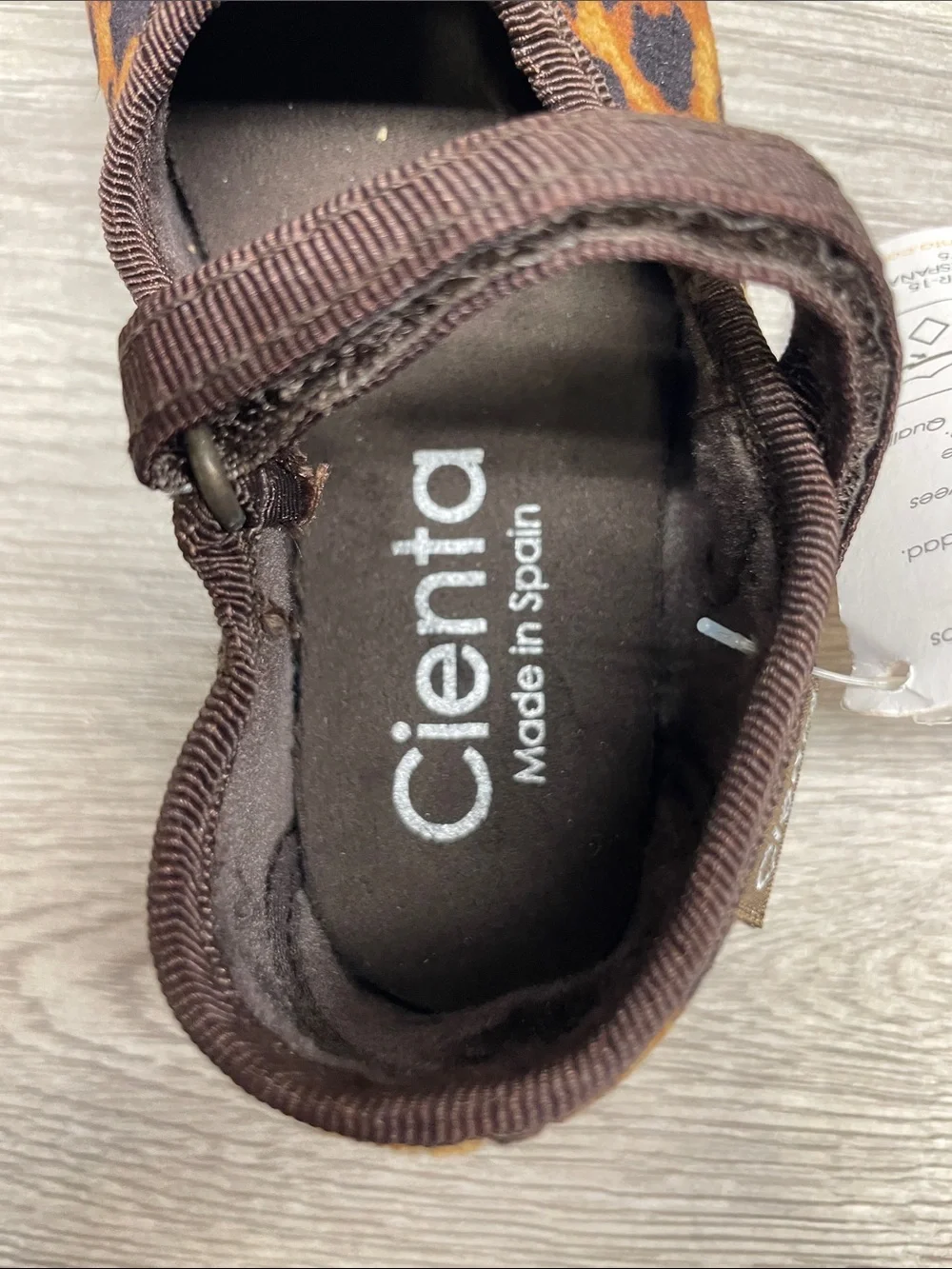 Cienta Leopard Print Mary Janes in Brown and Black #1542